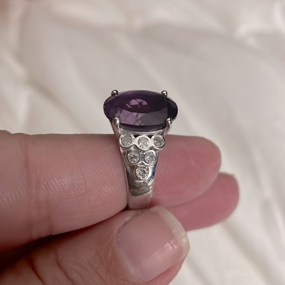 Huge oval amethyst and diamond ring for sale! Size 8 - Picture 2 of 2